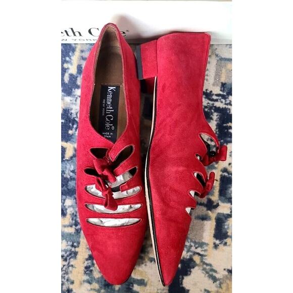 Vintage Kenneth Cole Red Suede Row Bow Flats Size 8 - Picture 2 of 9